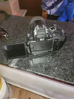Nikon D5100 DSLR Camera