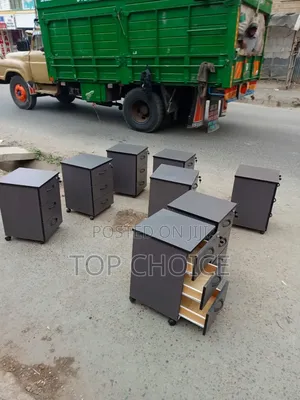 Boss Office Products Mobile Drawers & Cabinets