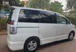 Toyota Voxy X 2WD 8-Seater 2002 White - 4