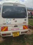 Nissan 100 2013 Nyeupe - 4