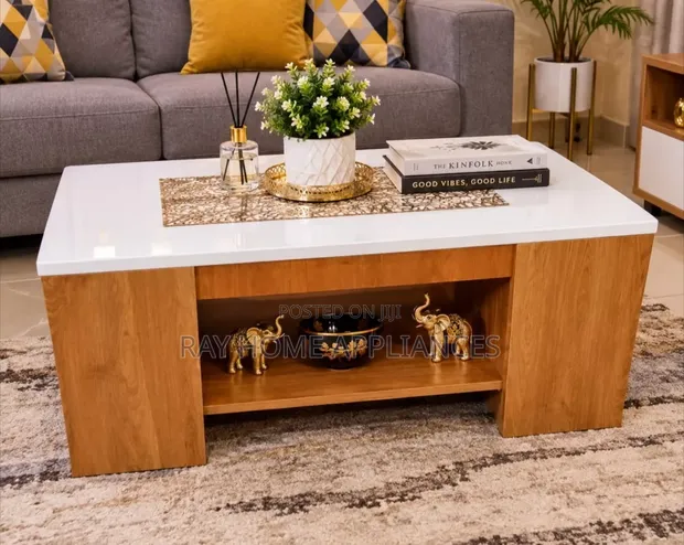 Julz Coffee Table ya Kifahari ya Marumaru Iliyolaminishwa - 1