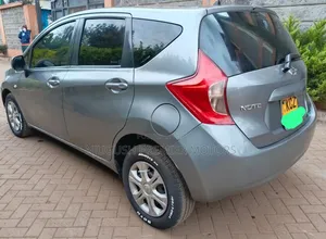 Nissan Note 2013 Kijivu