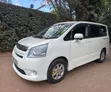 Toyota Noah 2009 Nyeupe - 5