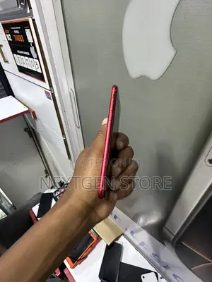 Apple iPhone SE (2020) 64GB Red