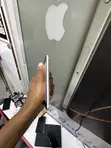 Apple iPhone SE (2020) 64GB Nyeupe - 2