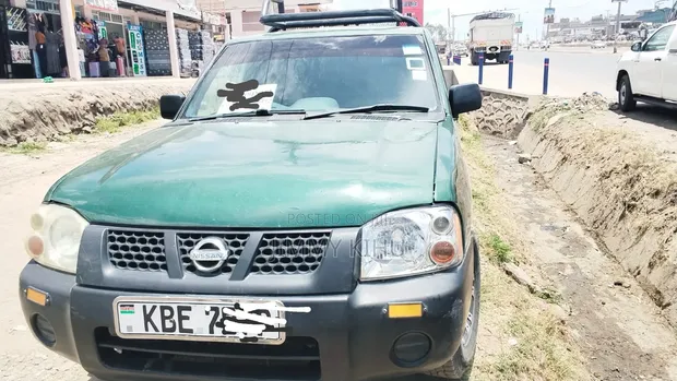 Nissan Hardbody 2008 Green - 1