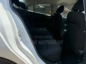 2019 Mazda Axela White