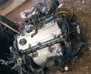 Injini ya Mitsubishi 4G63 na Gearbox ya Kiotomatiki