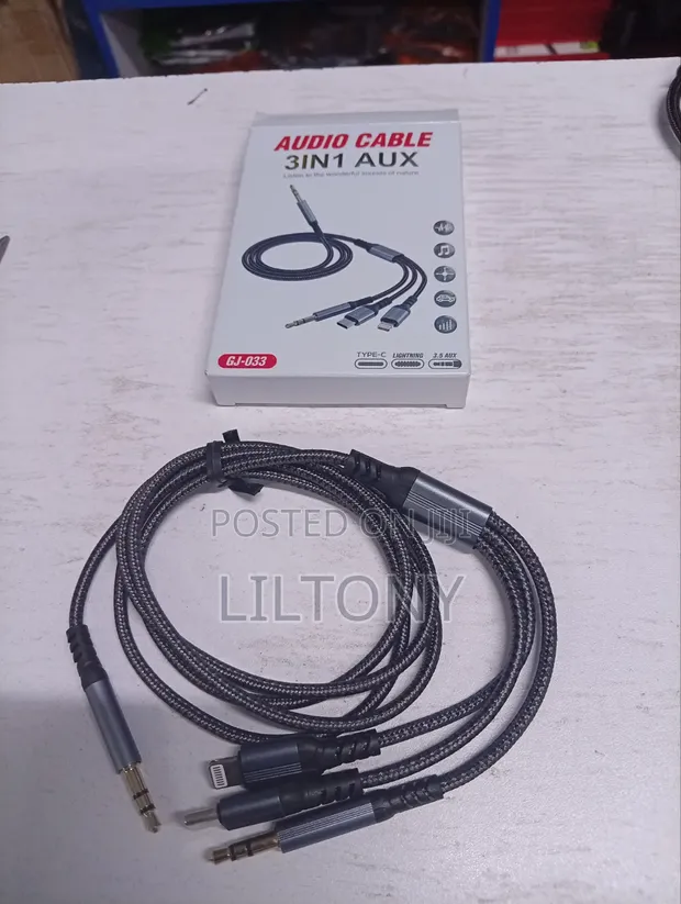 3-in-1 Aux, Lightning & Type-C Cable with Fabric Coating - 1