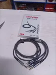 Kebo ya 3-in-1 Aux, Lightning & Type-C yenye Koti ya Nguo - 2