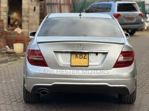 Mercedes-Benz C200 2008 Nyeupe
