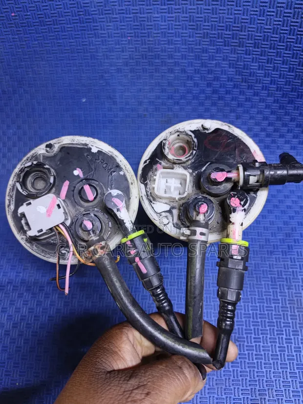 Fuel Pump for Suzuki Every/Wagon R/Swift/Solio - 1