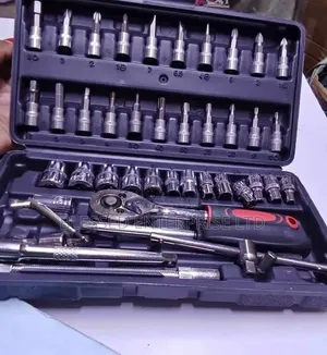 Brand New 46 Piece Socket Wrench Set