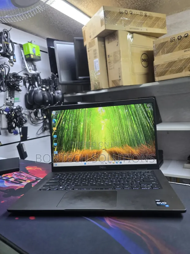 Laptop Dell Latitude 7330 - 16GB RAM, 256GB SSD - 1