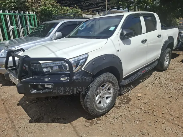 2017 Toyota Hilux Double Cab - 1