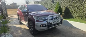 Mitsubishi Pajero Sport Exceed 2018 Maroon
