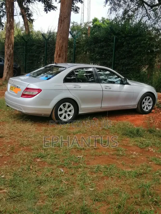 Mercedes-Benz C200 2008 Silver - 1