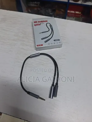 3.5mm Aux Headphone Splitter (1 to 2 Female)