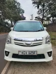 Toyota Noah 2012 Nyeupe - 1