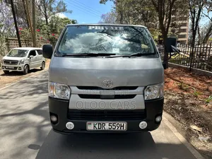 Toyota HiAce 2016 White