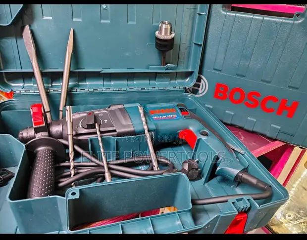 Bosch Rotary Hammer 800W - 1
