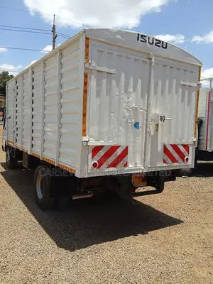 Isuzu NPR Mini Truck 2014