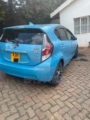 Toyota Aqua 2015 Blue
