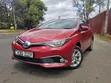 Toyota Auris 2017 Hybrid Red - 1