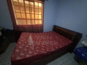 Mahogany Bed Frame & Mattress - 4x6