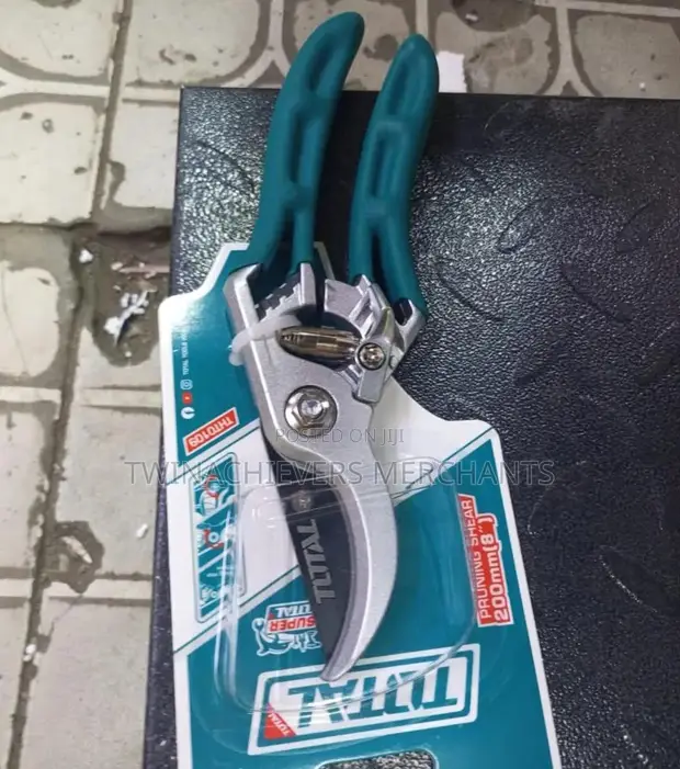 Total Pruning Shear 8-inch - 1