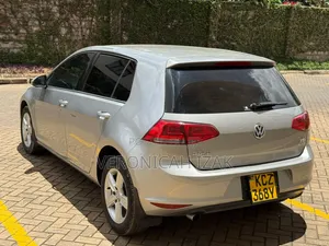 Volkswagen Golf Mk7 2013 Nyeupe