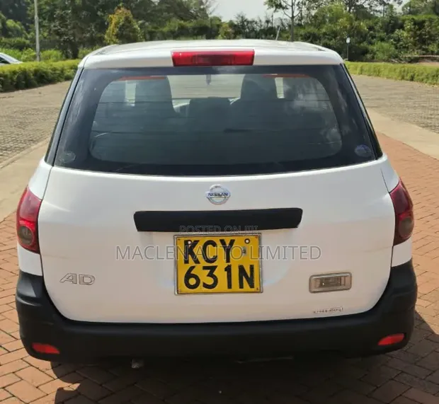 Nissan Advan 2013 White - 1