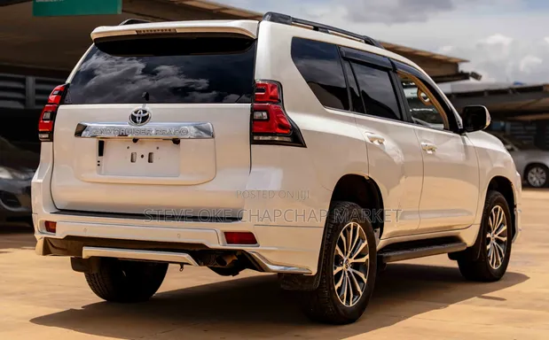 Toyota Land Cruiser Prado 2.8 TXL Nyeupe 2021 - 1