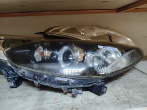 Mazda Demio 2010 Xenon Headlights