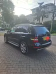 Mercedes-Benz M Class 2010 Black - 3