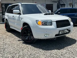 Subaru Forester 2006 Nyeupe