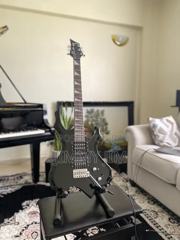Electric Guitar with Portable Guitar Effects - 1