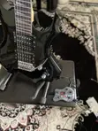 Electric Guitar with Portable Guitar Effects - 4