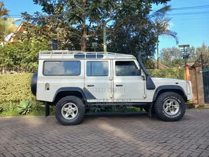 Land Rover Defender 2002 Ex-Embassy
