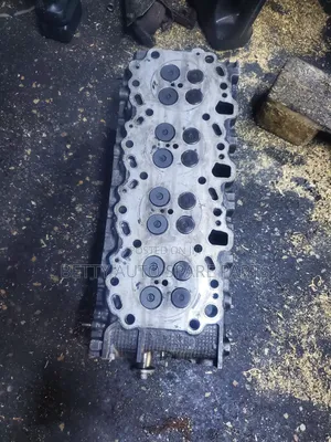 Toyota Hiace 2KD Cylinder Head (Used)