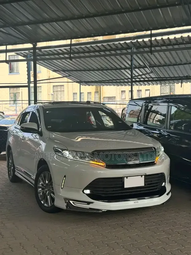 Toyota Harrier 2019 White - 1