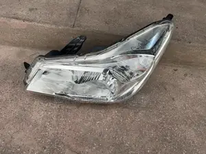 Subaru Forester SJ Headlight (Non-Xenon)