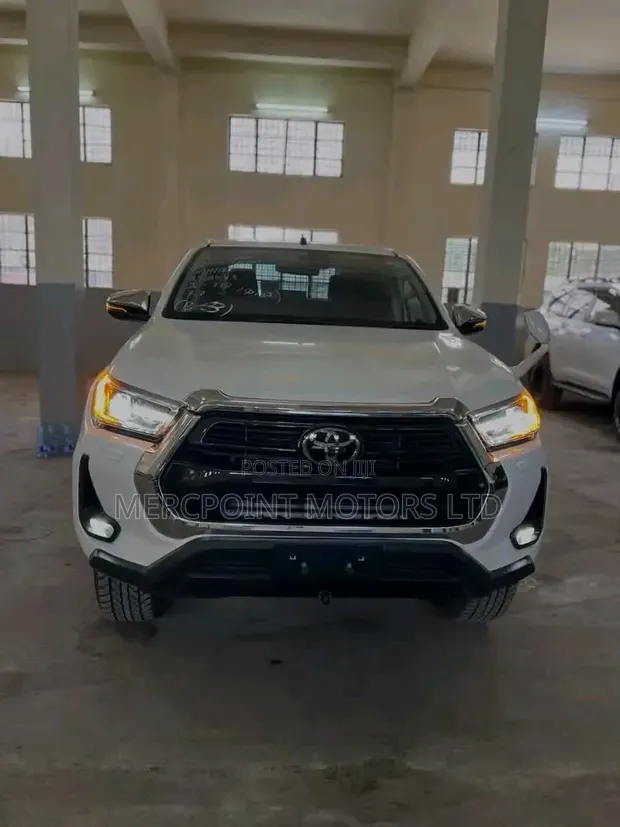 2020 Toyota Hilux Double Cab - 1