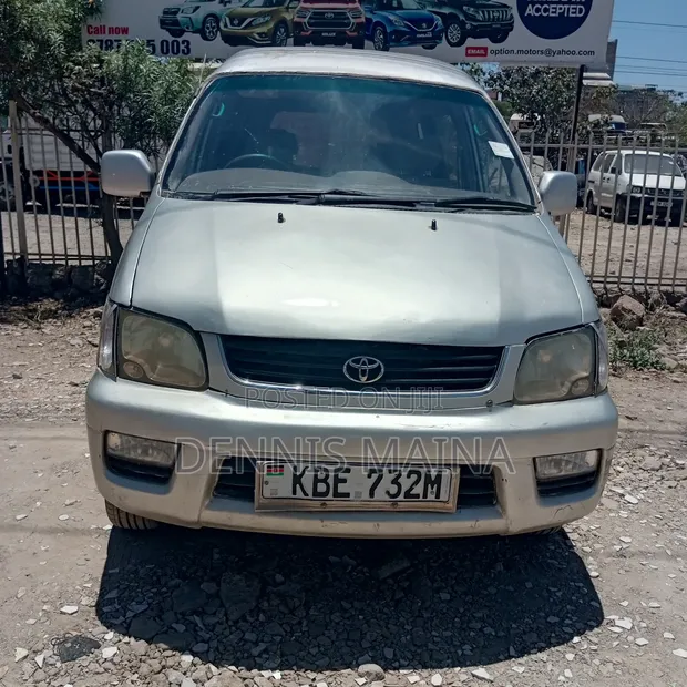 Toyota TownAce Noah 2001 Silver - 1