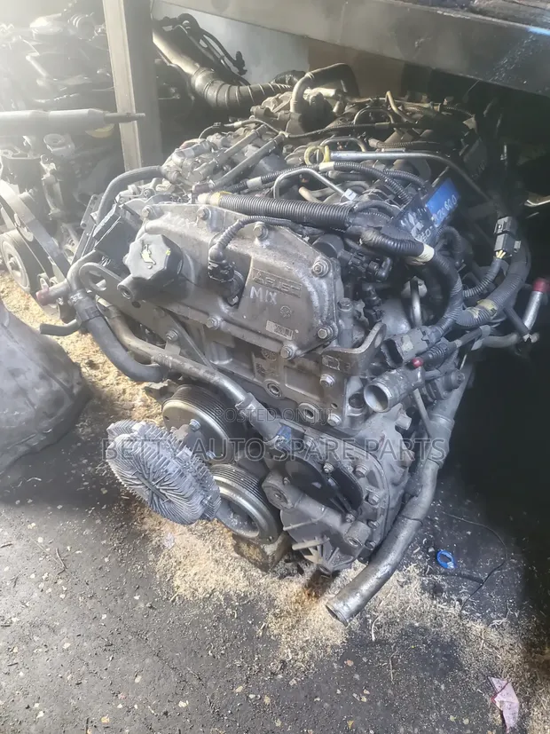 Isuzu Canter 4P10 Complete Engine - 1