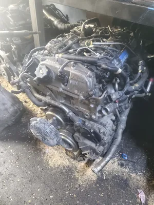 Isuzu Canter 4P10 Injini Kamili