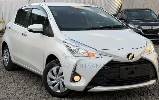 Toyota Vitz 2019 Nyeupe - 1