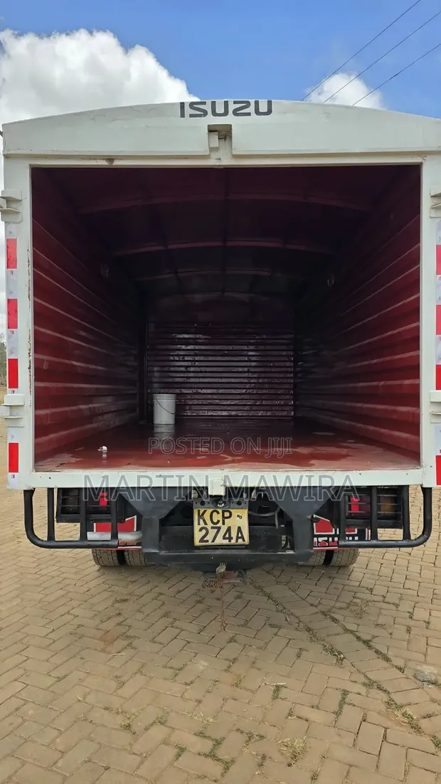Isuzu NPR 2017 Lori - 1