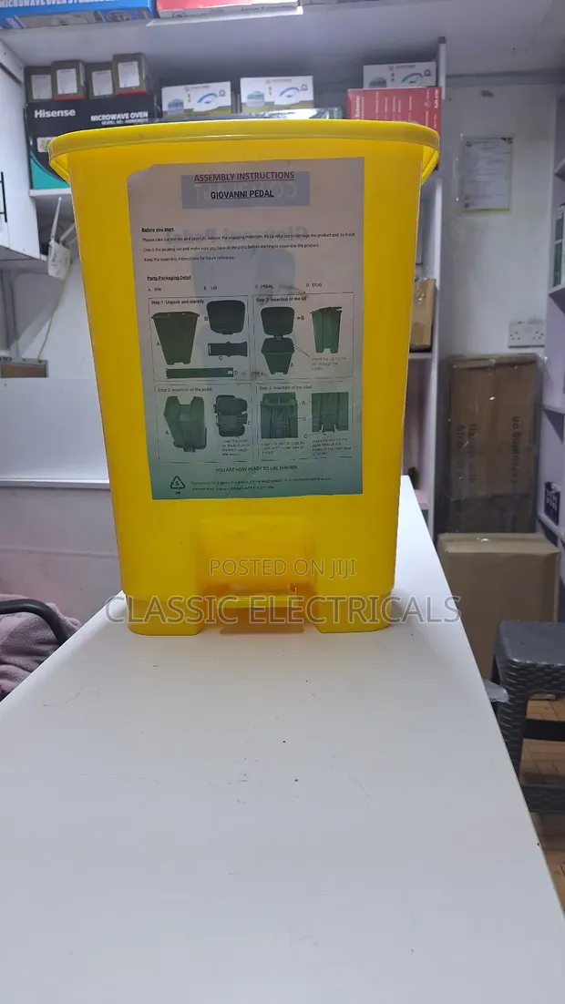 30 Litre Plastic Pedal Dustbin - 1
