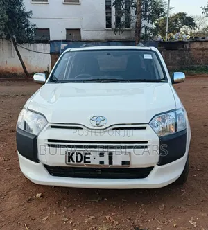Toyota Probox 1.5 DX Comfort 2WD 2015 Nyeupe